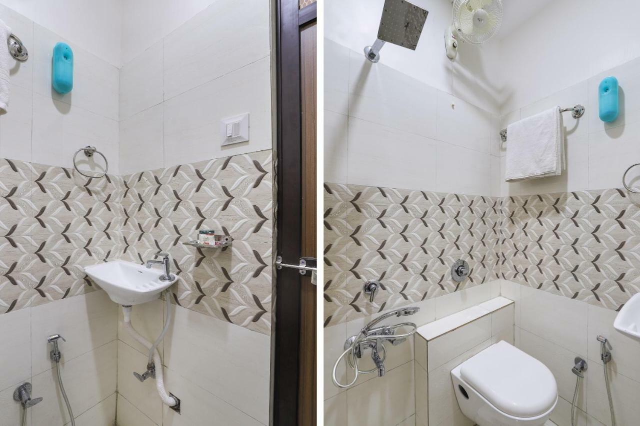 Oyo 47110 Hotel Royal Palace Naroda Exterior foto